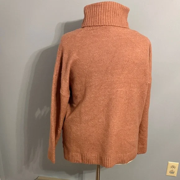 ANDREE BY UNIT Dusty Rust Turtleneck Sweater - Picture 7 of 7